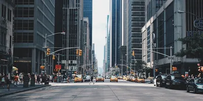 Cover image for Kritik Kenaikan Tarif Tol: Banyak Ruas Belum Penuhi SPM