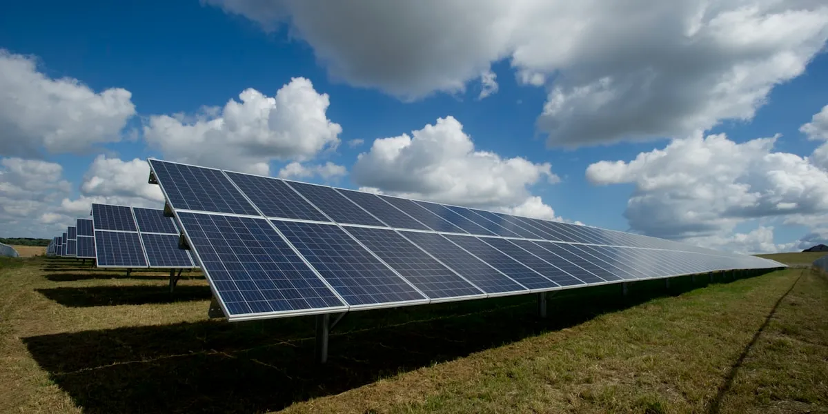 Cover image for PLN Pasang Panel Surya di 802 Km Tol Jasa Marga 2026